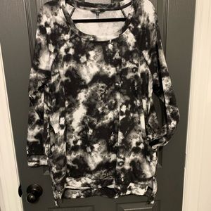 Tie dye tunic sweater with pockets